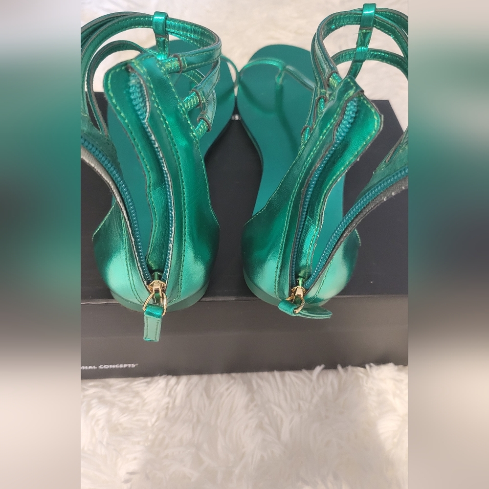 Sandals - Picture 3 of 3